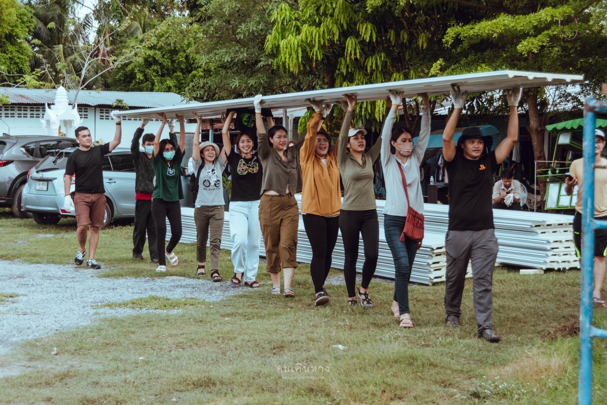 GMH Charity Roofing the School activity in Don Ton, Lopburi, photo 1 of 15