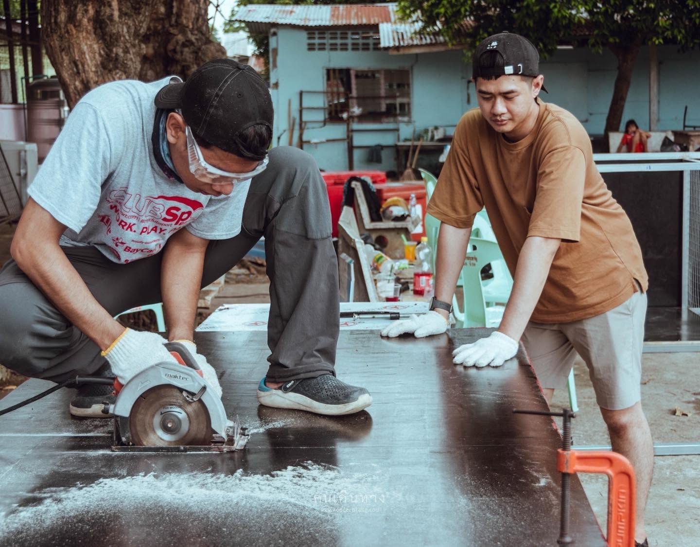 GMH Charity Roofing the School activity in Don Ton, Lopburi, photo 11 of 15