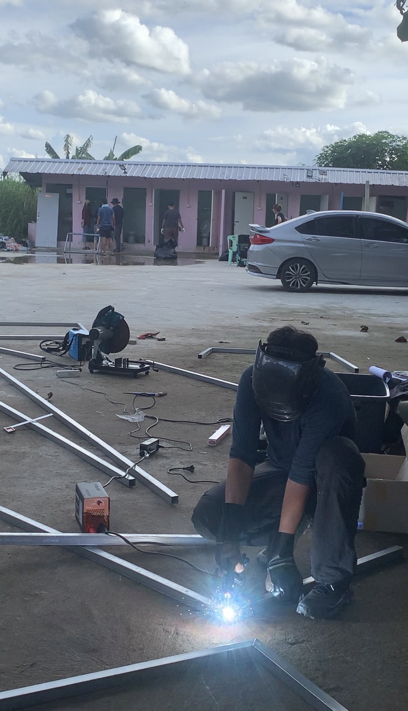 GMH Charity Roofing the School activity in Don Ton, Lopburi, photo 12 of 15