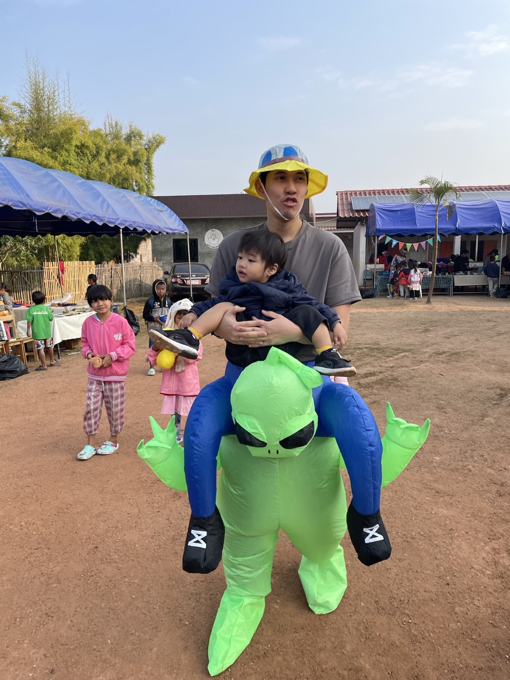GMH Charity Children's Day activity in Raisom, Chiang Mai, photo 9 of 13